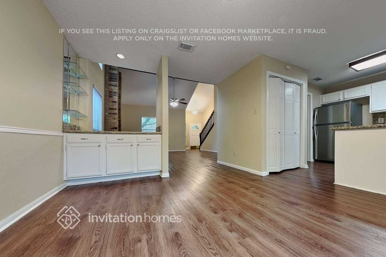 11 Brentwood Oaks Ct - Photo 7 of 20