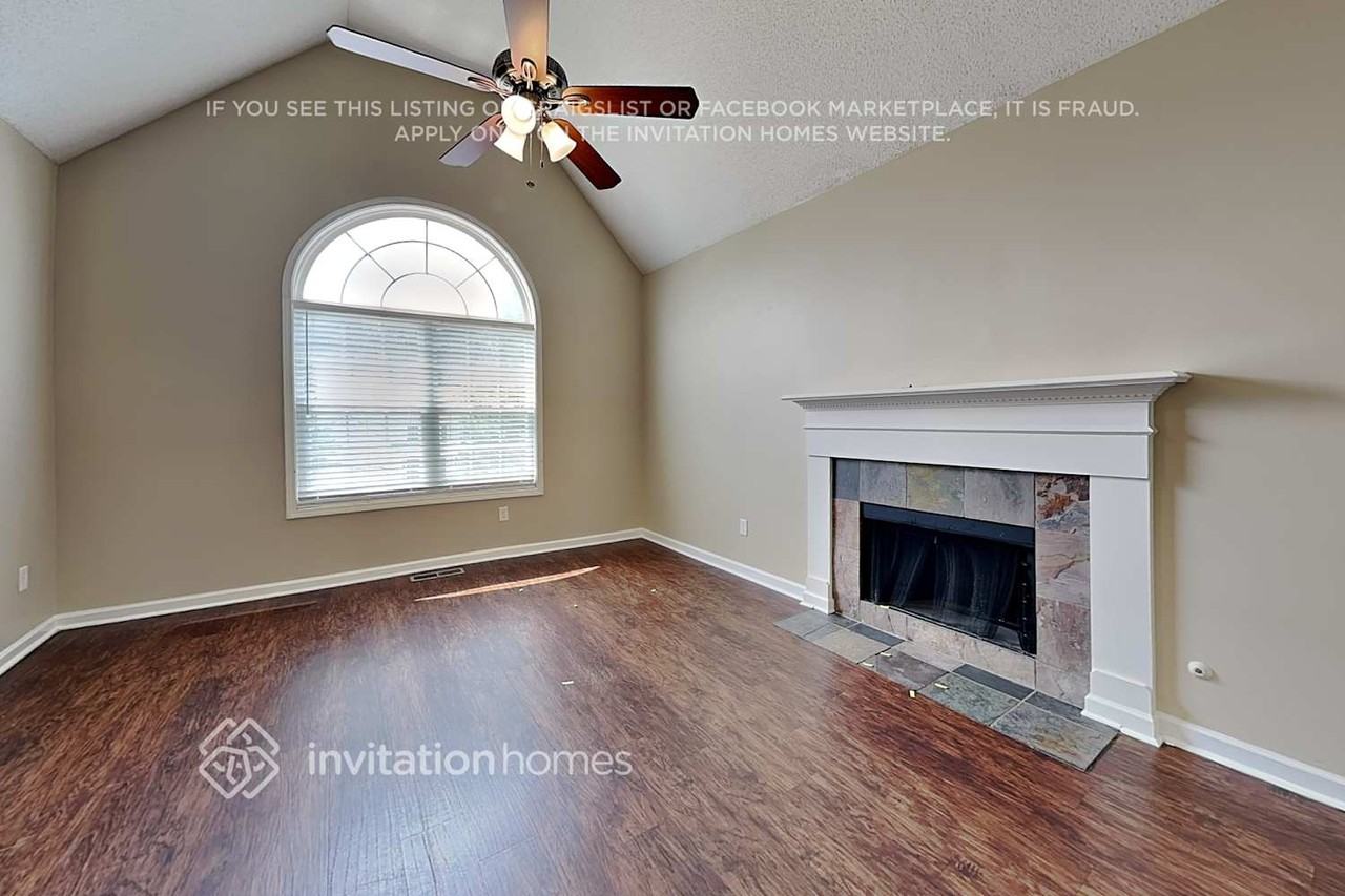 174 St Ann Cir - Photo 4 of 20
