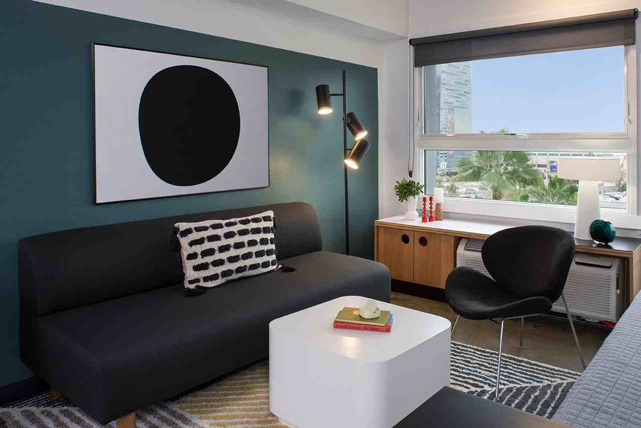 The Flat at DTLA - Photo 4 of 50
