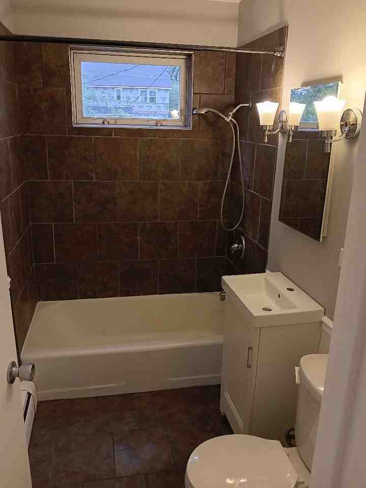 14440 Kolmar Avenue - Photo 3 of 24