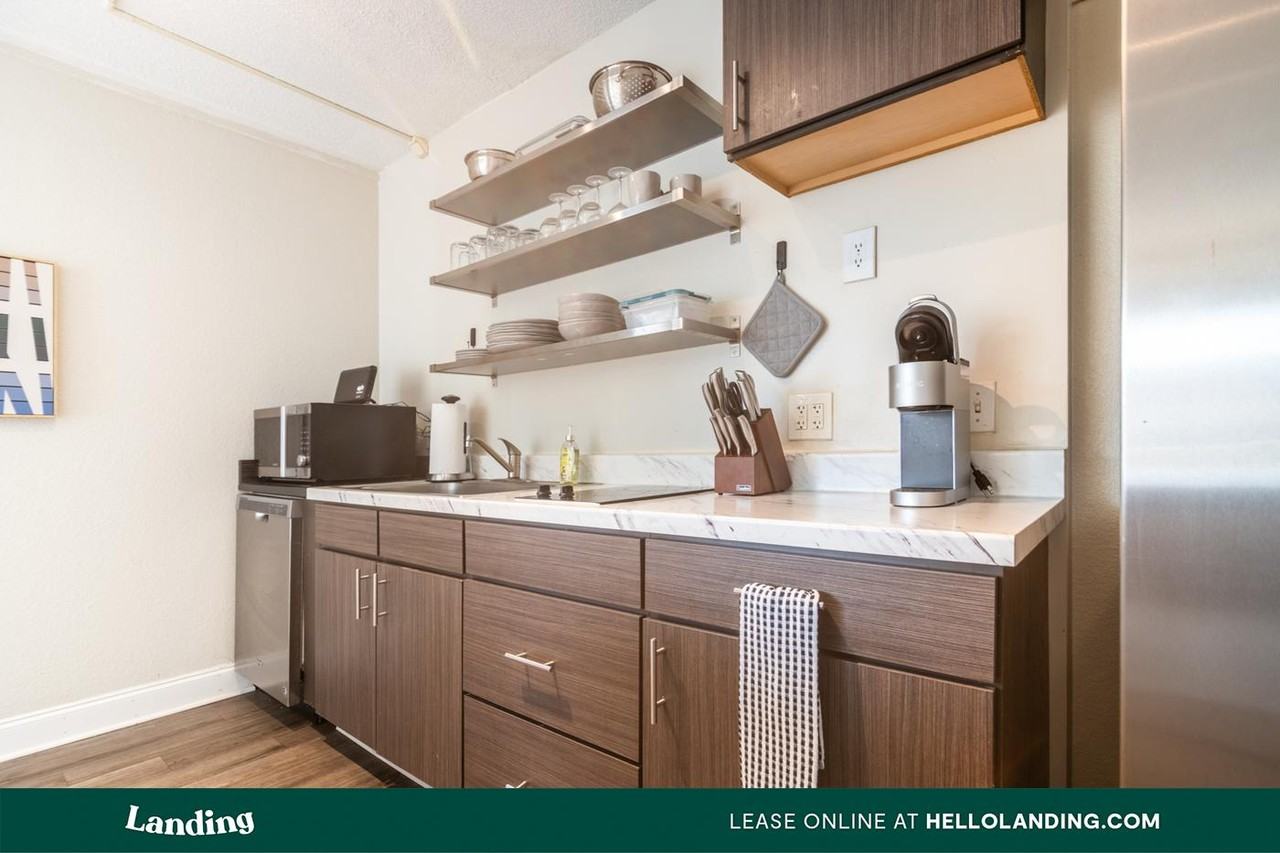 1362 Passenger Street - Photo 5 of 50