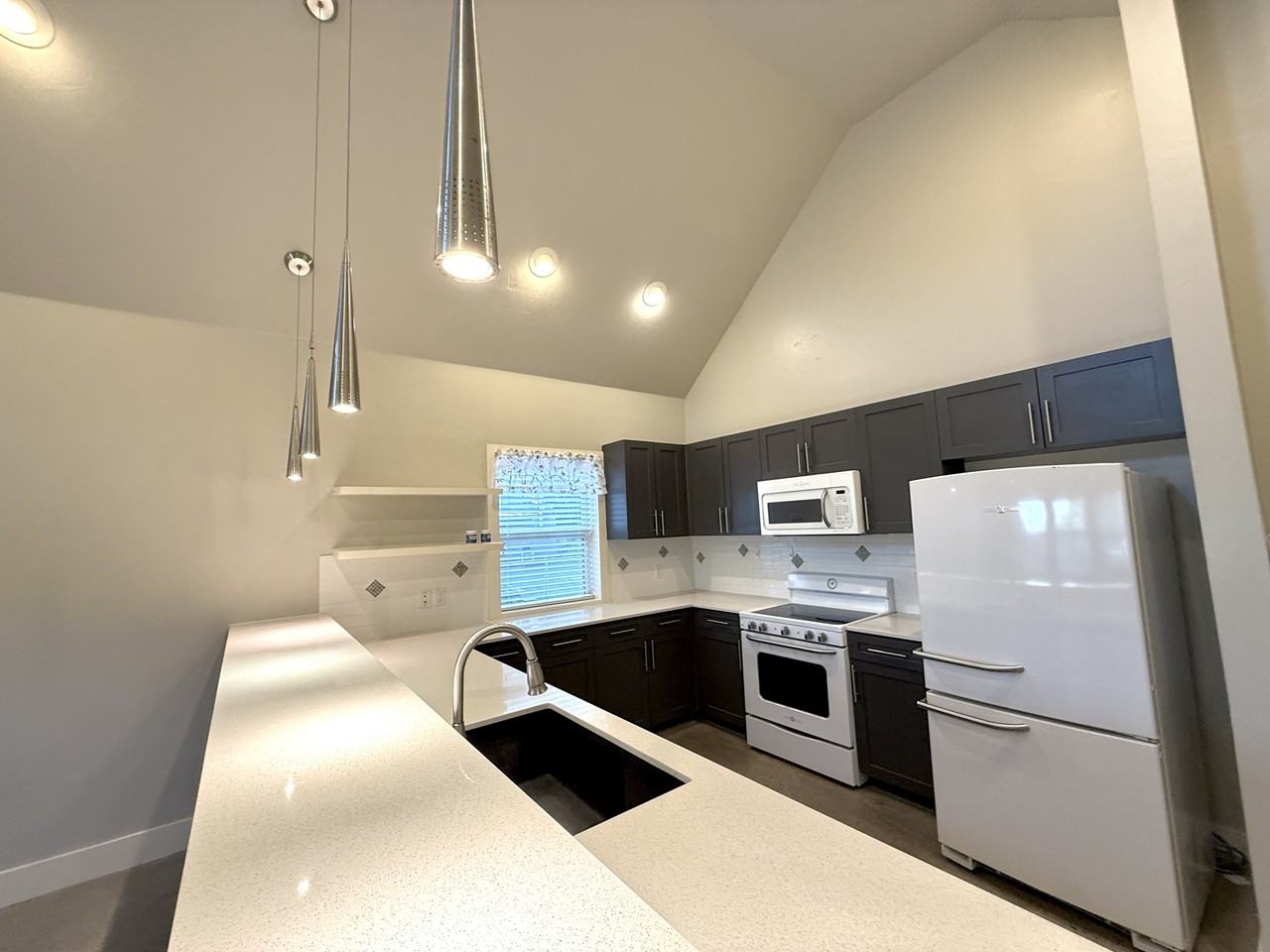529 K St Sw #1 - Photo 2 of 27