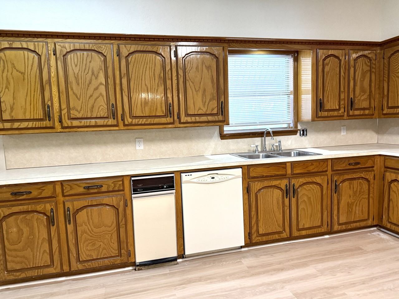 901 Wolverton St #1 - Photo 5 of 30