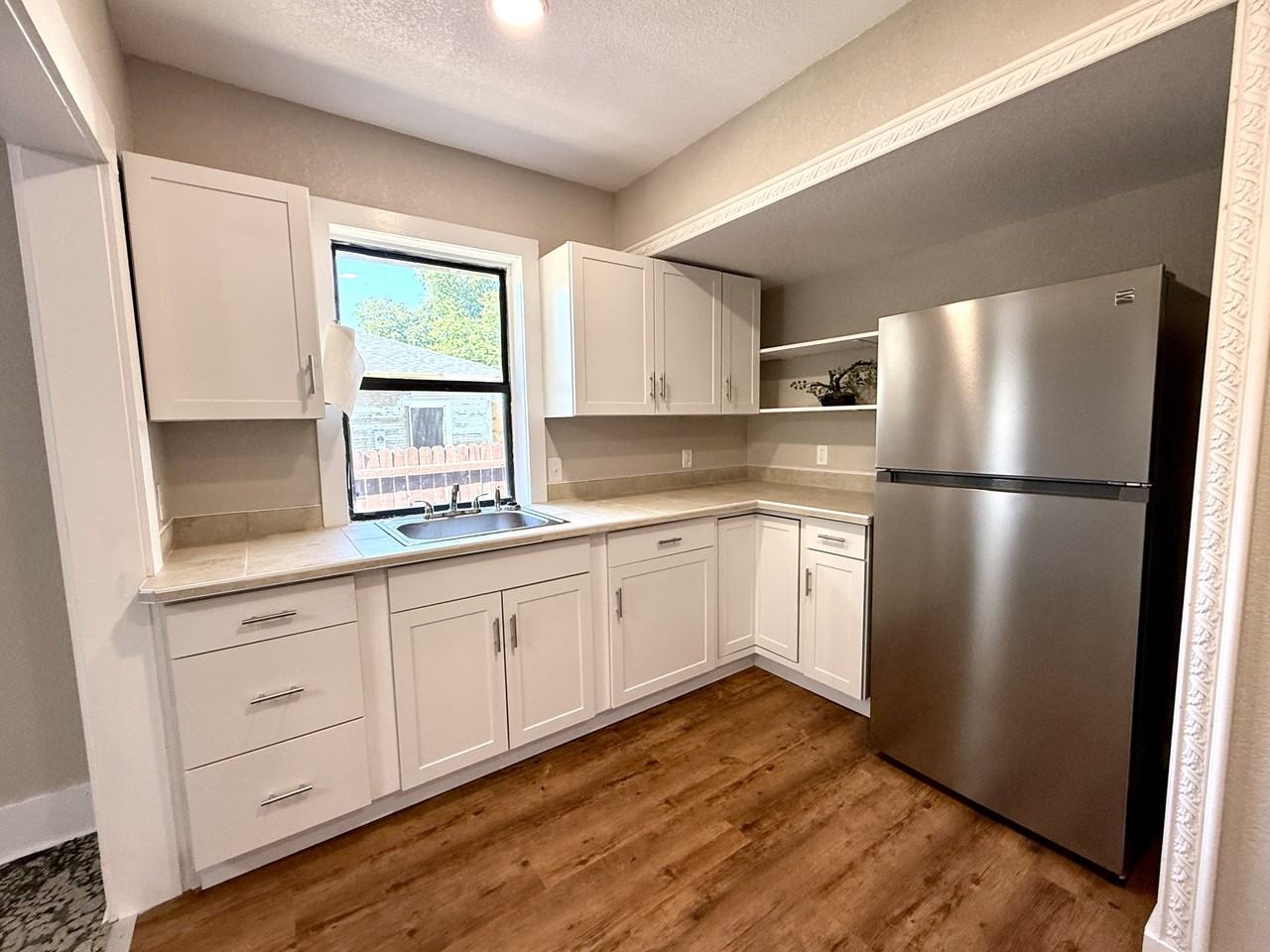 612 A St Nw #1 - Photo 2 of 26