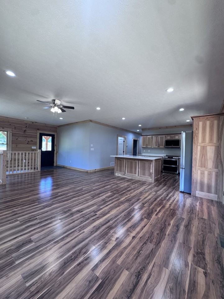 1339 Hickory Point Dr #1 - Photo 4 of 42