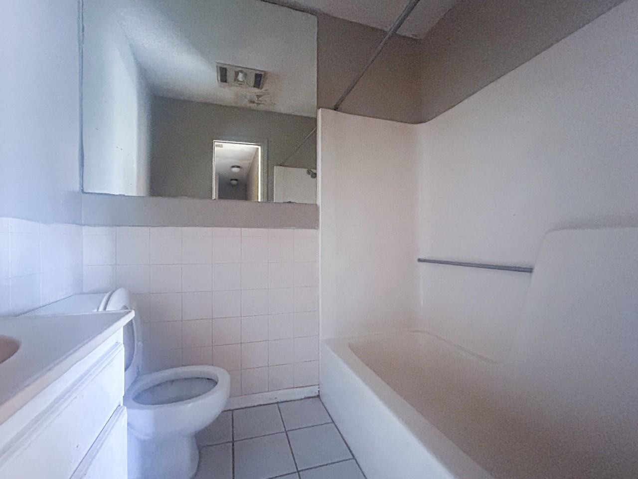 202 Rue Basin #A - Photo 6 of 6