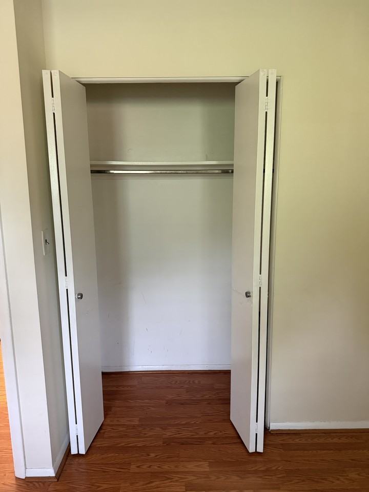 9083 Meadow Heights Road - Photo 4 of 11