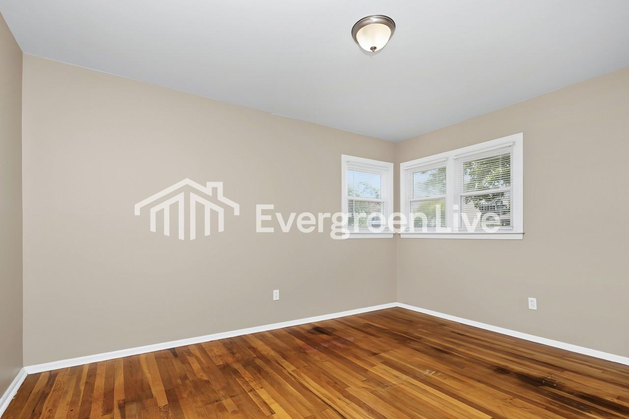 1603 Rangeley Ave - Photo 7 of 15
