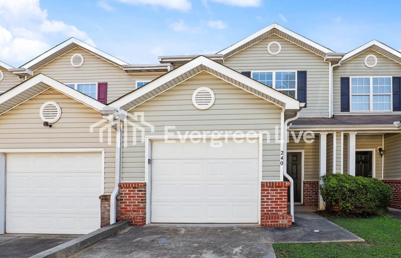 240 Shenandoah Dr