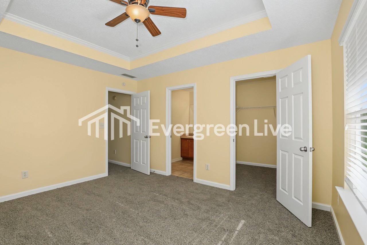 240 Shenandoah Dr - Photo 5 of 12