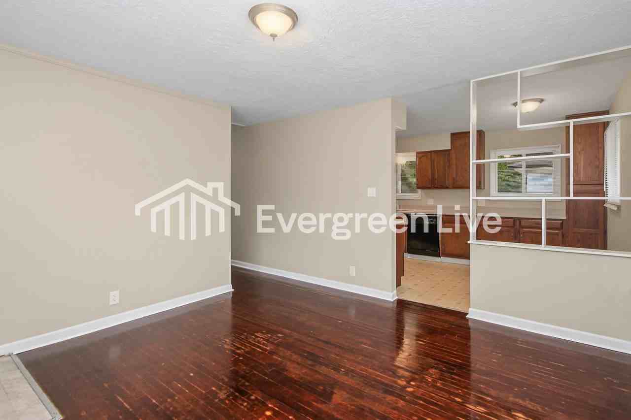 6632 W 13th St - Photo 2 of 15