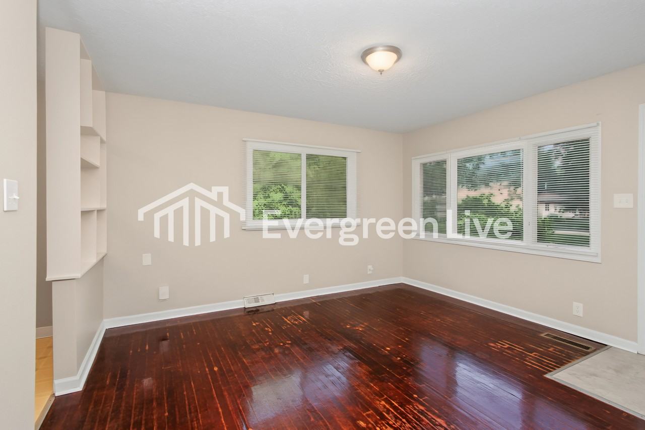 6632 W 13th St - Photo 3 of 15