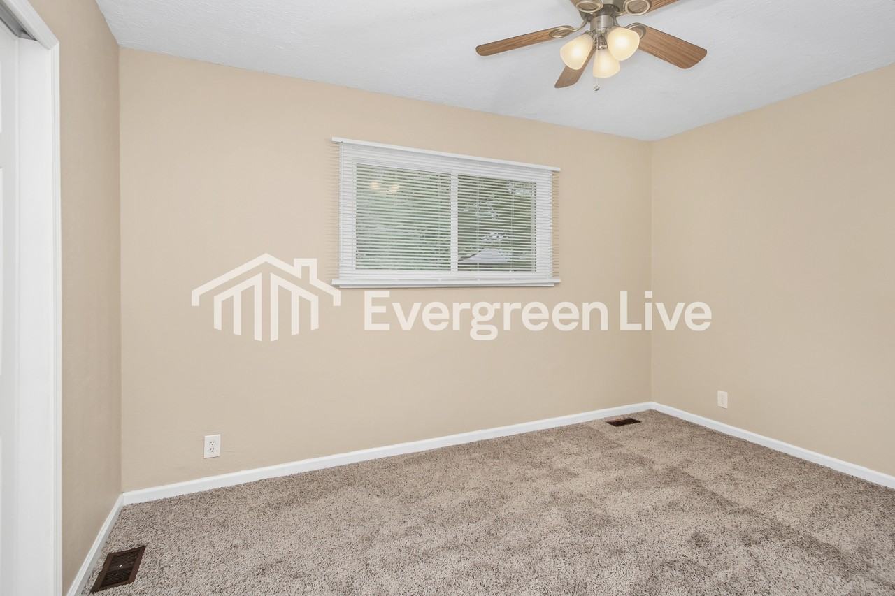 6632 W 13th St - Photo 7 of 15