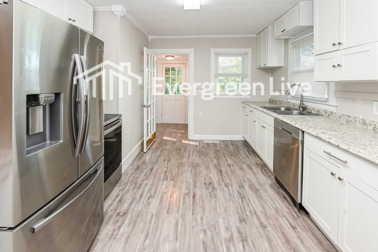 400 Westover Ave - Photo 3 of 15
