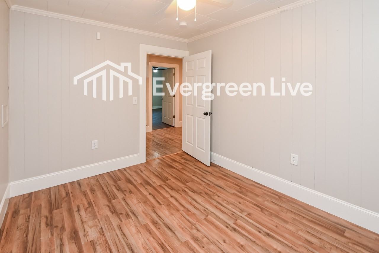 400 Westover Ave - Photo 7 of 15