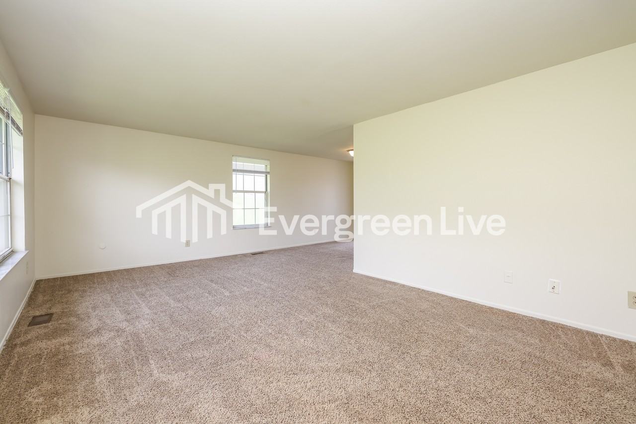 5917 Troy Villa Blvd - Photo 2 of 15