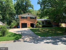 9813 Inglemere Dr - Photo 1 of 1