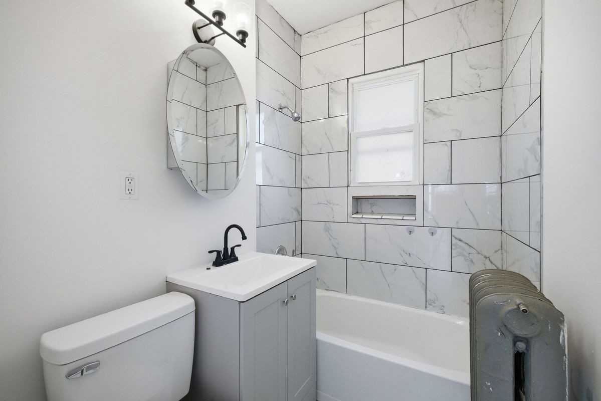 115 Baltimore St ##2 - Photo 2 of 4