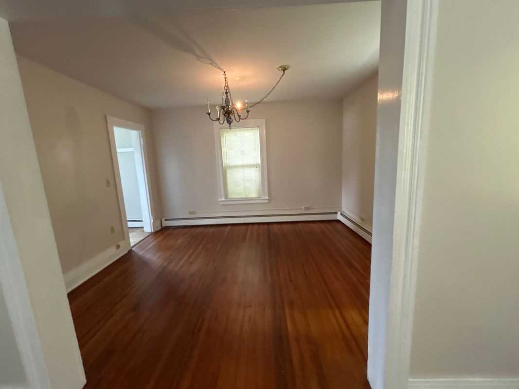 5851 S Elm Ave - Photo 2 of 12