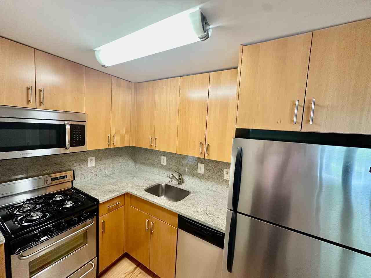 Hamilton House - Photo 5 of 50