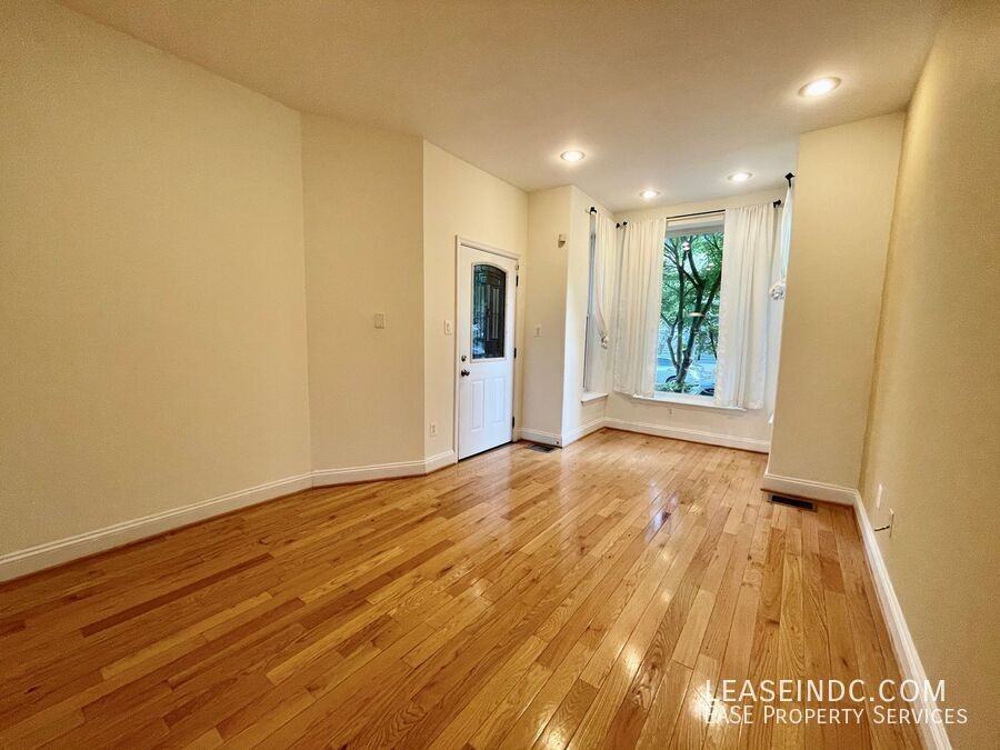 68 V St Nw #1 - Photo 6 of 33