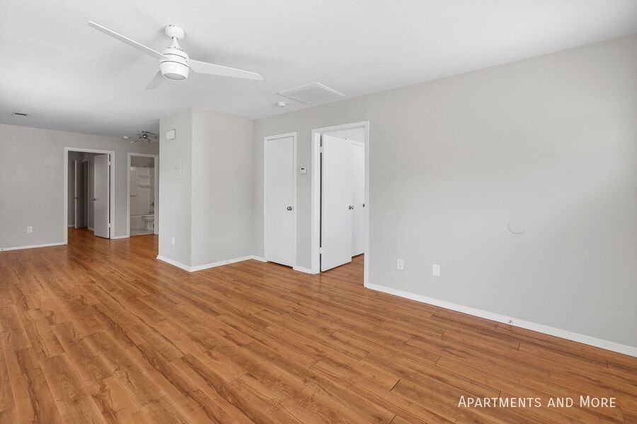 1208 Hillyer St - Photo 6 of 15