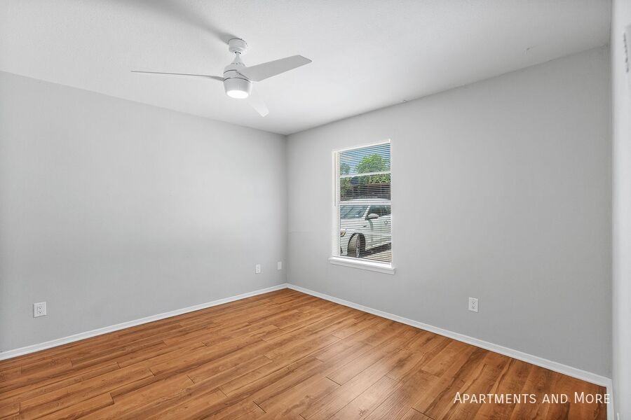 1208 Hillyer St - Photo 7 of 15