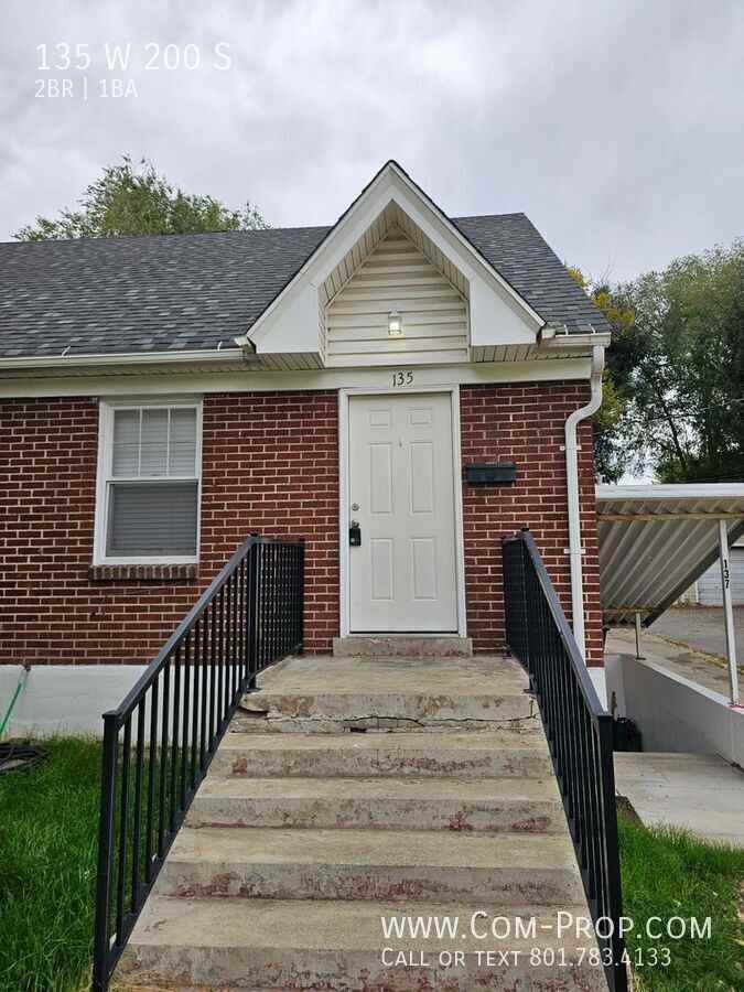 135 W 200 S - Photo 2 of 8