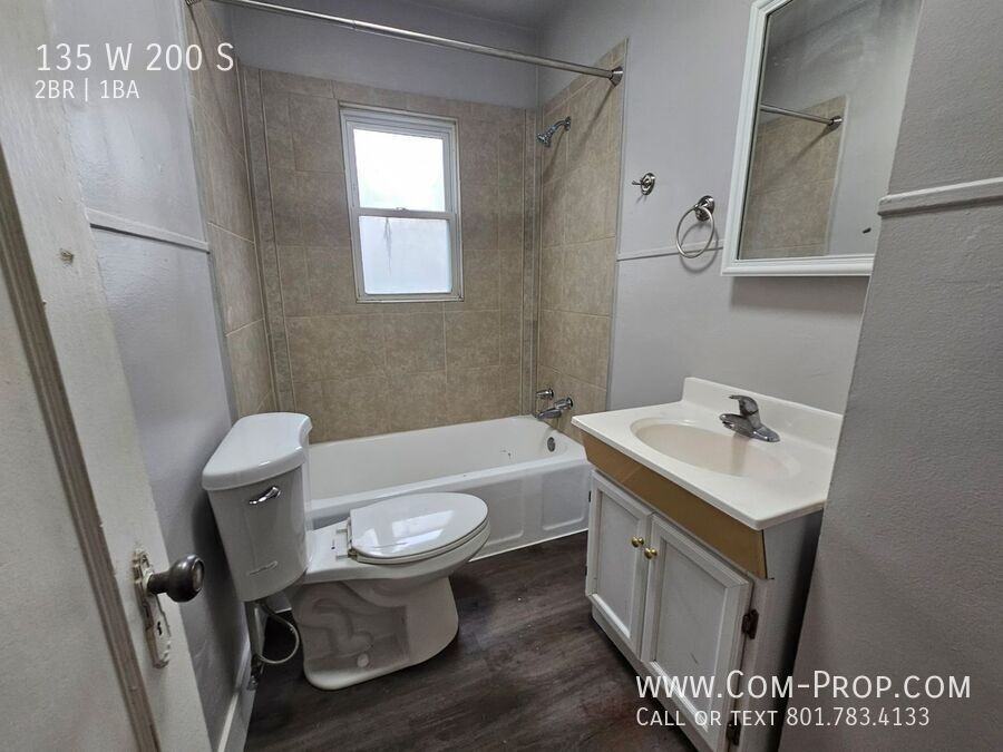 135 W 200 S - Photo 5 of 8