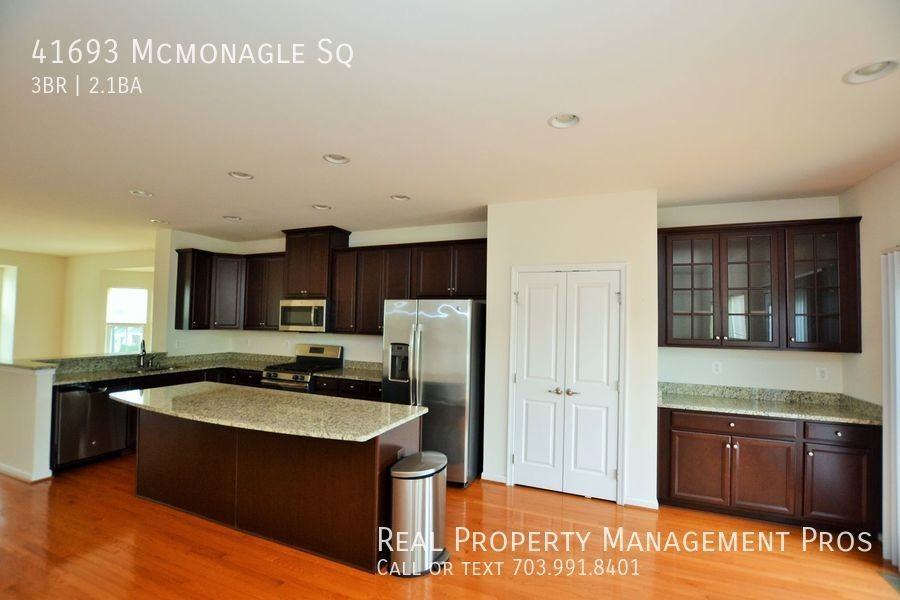 41693 Mcmonagle Sq - Photo 6 of 31