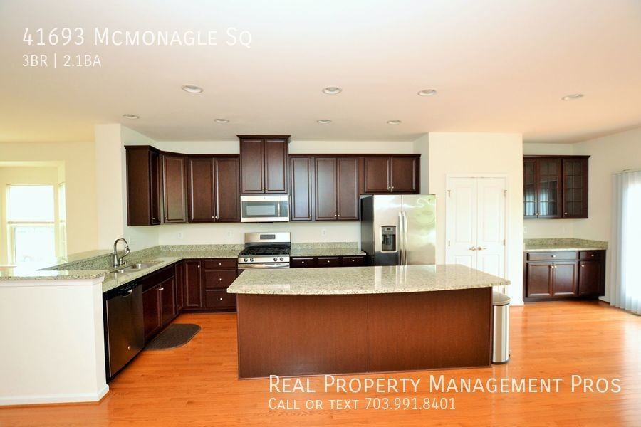 41693 Mcmonagle Sq - Photo 7 of 31
