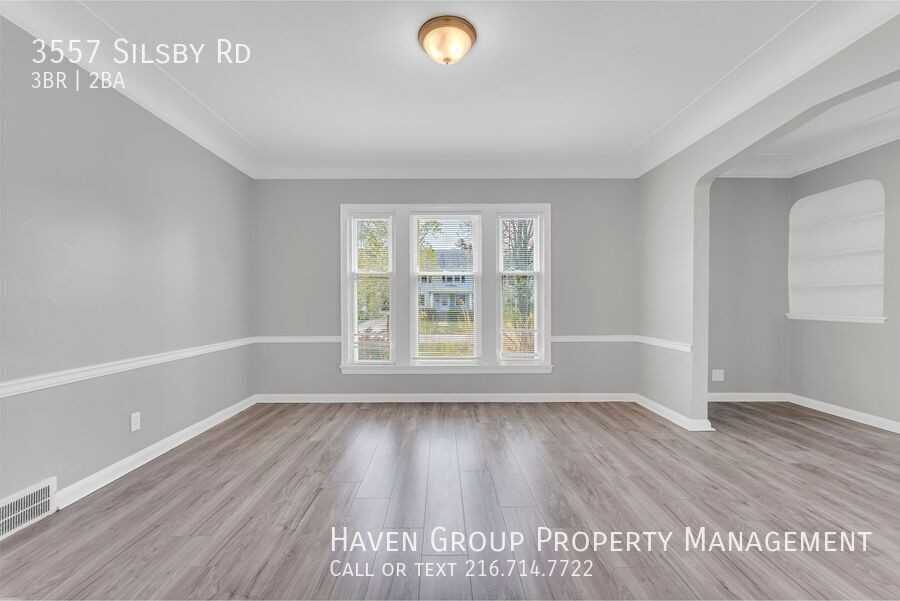 3557 Silsby Rd - Photo 7 of 27