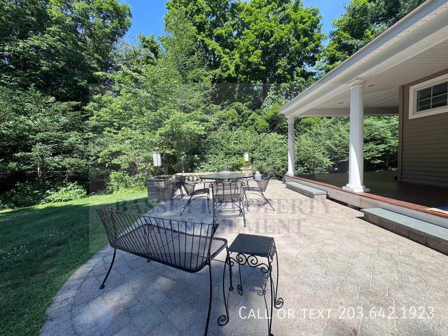 25 Glenbrook Dr - Photo 2 of 25