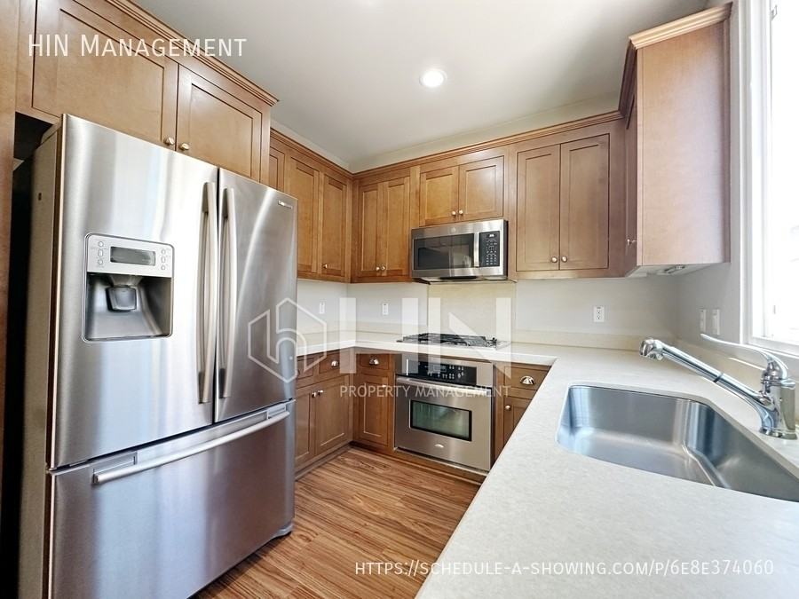 488 Trident Maple Ter - Photo 5 of 20