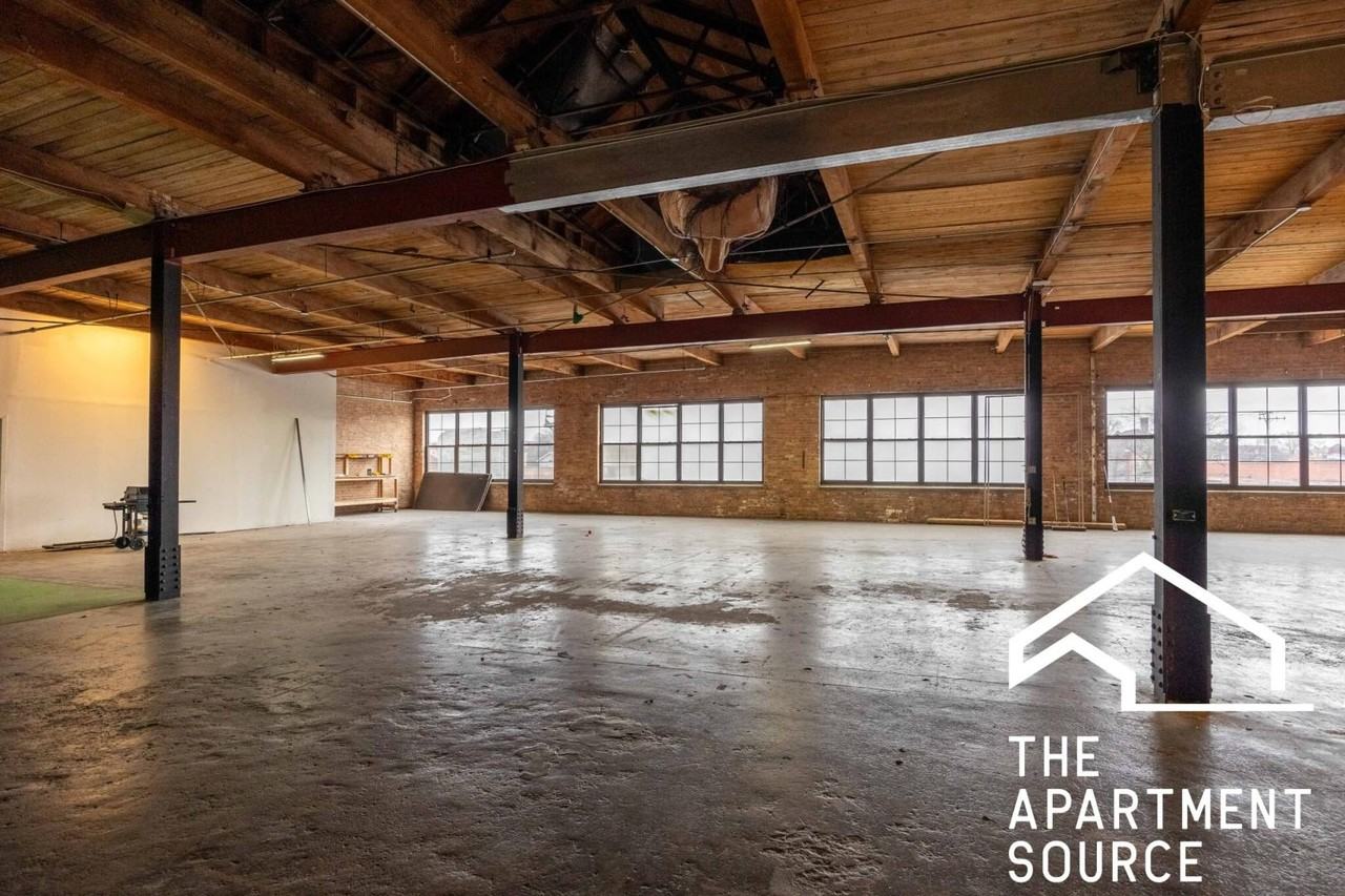 3134 W Carroll Ave #2