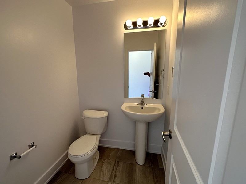 49 Gateway Dr. - Photo 3 of 23