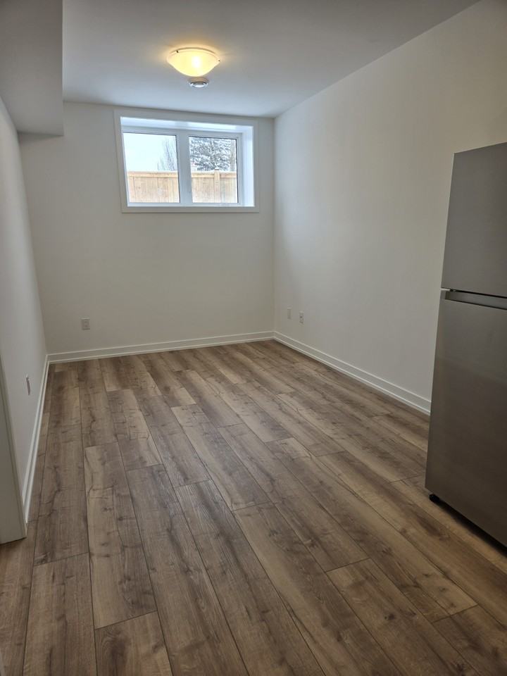 28 Cartier Crt - Photo 6 of 11