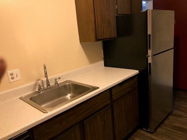 1829 Warren Ave - Photo 6 of 19