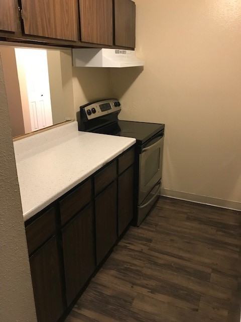 1829 Warren Ave - Photo 7 of 19