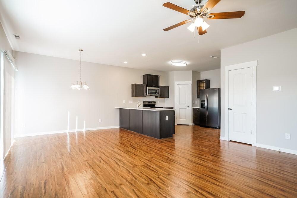936 Sandyhill Rd - Photo 5 of 17