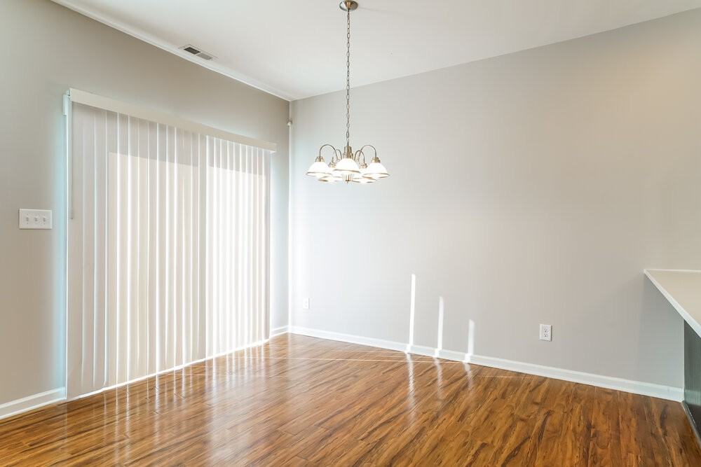 936 Sandyhill Rd - Photo 6 of 17