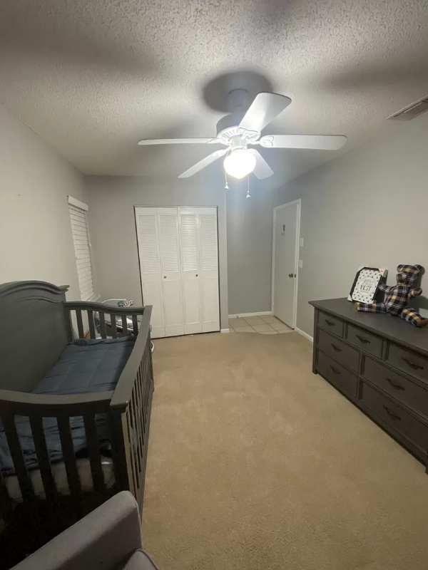 160 Stillwater Cir - Photo 4 of 19