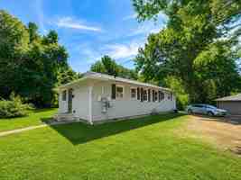 featured image of 222 Fisk Ave