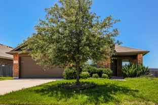 1700 Kings Glen Ln - Photo 1 of 1