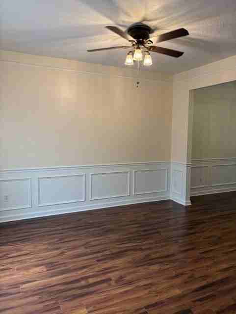 2023 Creekside Ct - Photo 3 of 12