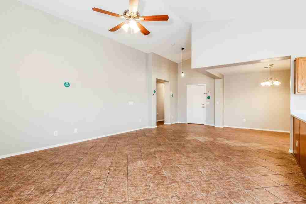 13710 N 124th Ln - Photo 5 of 16