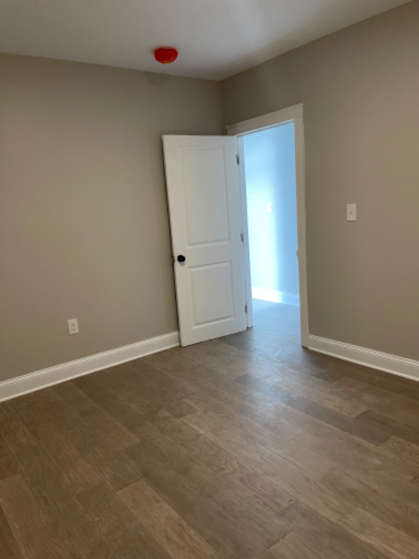 103 N Linwood Ave #B - Photo 4 of 9