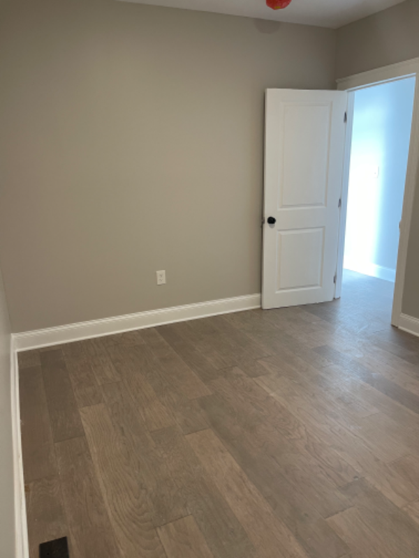 103 N Linwood Ave #B - Photo 6 of 9