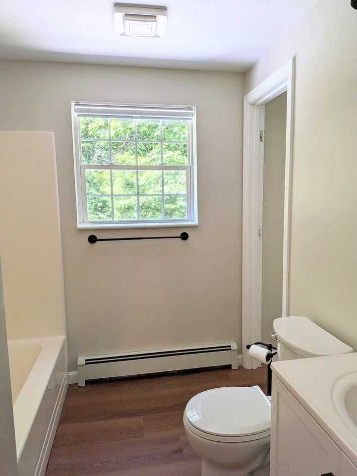 637 River Rd #B - Photo 5 of 20