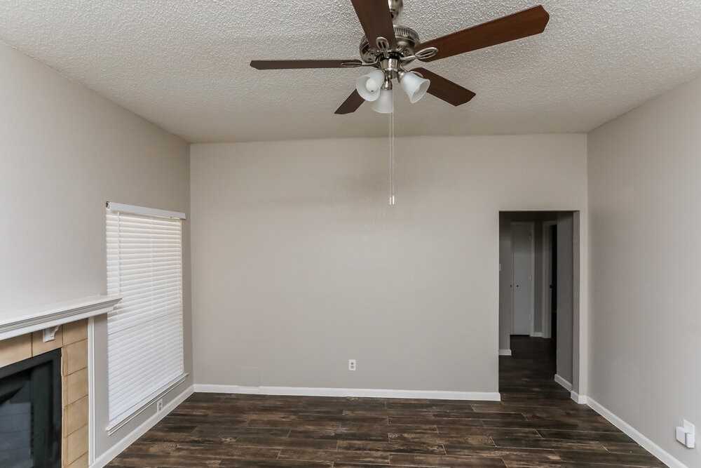9 Saint Charles Pl - Photo 4 of 16